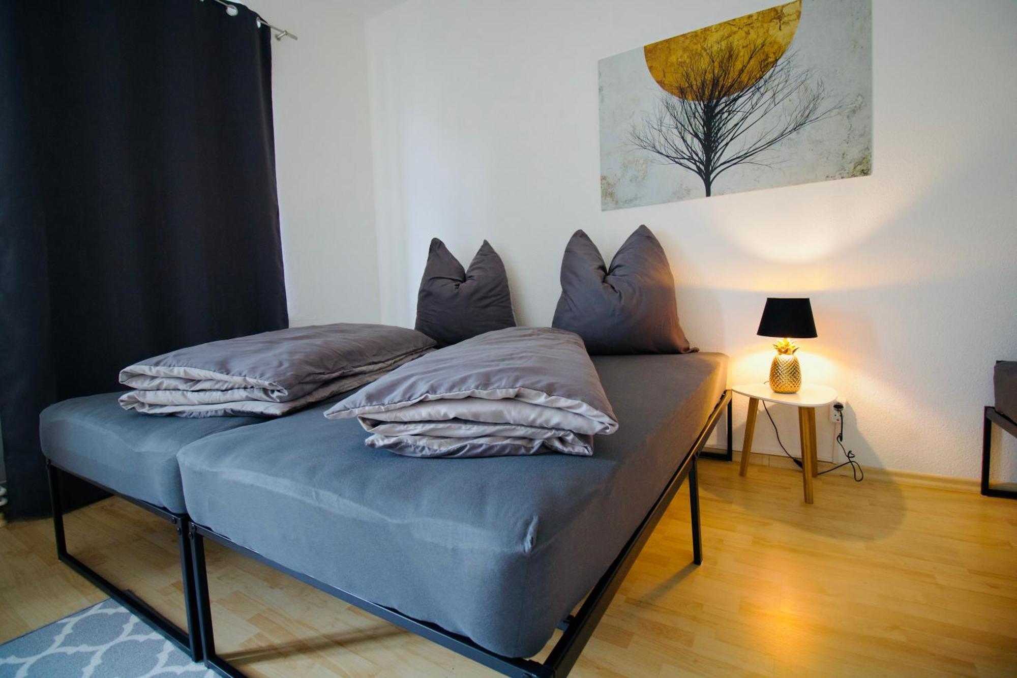 Gemuetliches Innenstadtnest, Zentrale Lage, 88Qm, Kostenfreier Parkplatz, Fuer Bis Zu 6 Personen Cottbus Esterno foto