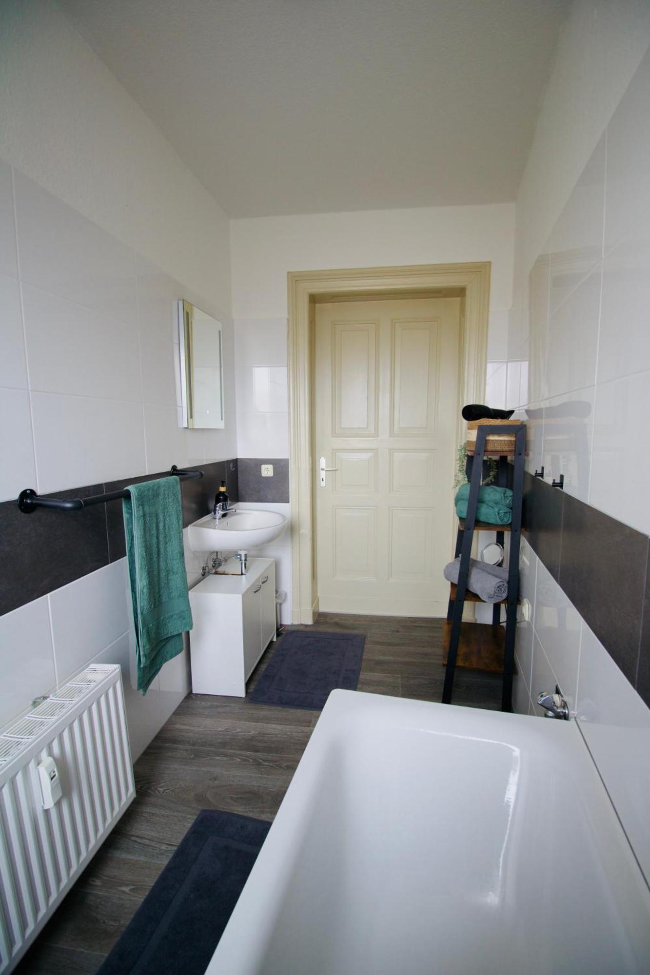 Gemuetliches Innenstadtnest, Zentrale Lage, 88Qm, Kostenfreier Parkplatz, Fuer Bis Zu 6 Personen Cottbus Esterno foto